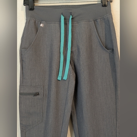 FIGS BUNDLE Caribbean Blue And Graphite FIONx Zamora Jogger Scrub Pants XXS - Picture 8 of 14